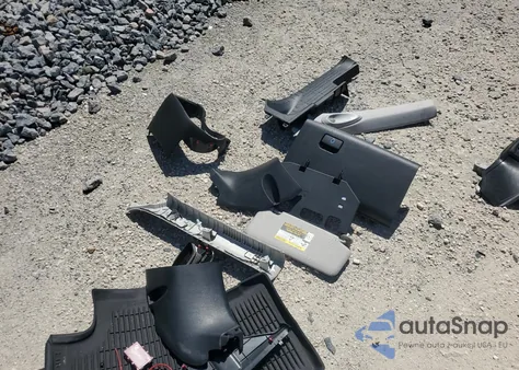 2021 Toyota Highlander Platinum z USA, uszkodzony, nr VIN 5TDFZRAH2MS066089